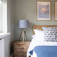 Bosham 3 BR Beach House With Garden Playhouse