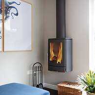 Bosham 3 BR Beach House With Garden Playhouse