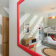 Bosham 3 BR Beach House With Garden Playhouse