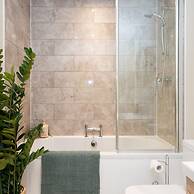 Bosham 3 BR Beach House With Garden Playhouse