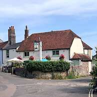 Bosham 3 BR Beach House With Garden Playhouse