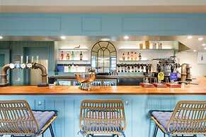 Rookwood - King Room in Gastro Pub West Wittering