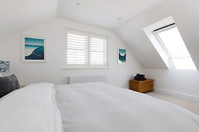 Delightful Seaside Hideaway 5 Mins to Beach