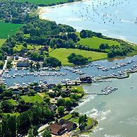 Delightful Seaside Hideaway 5 Mins to Beach