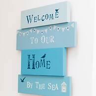 Delightful Seaside Hideaway 5 Mins to Beach