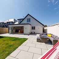 Delightful Seaside Hideaway 5 Mins to Beach