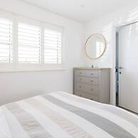 Delightful Seaside Hideaway 5 Mins to Beach