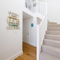 Delightful Seaside Hideaway 5 Mins to Beach