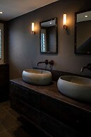 The Salt House - Luxury Home With Pool Hot Tub