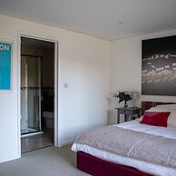 The Salt House - Luxury Home With Pool Hot Tub