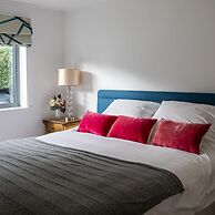 The Salt House - Luxury Home With Pool Hot Tub