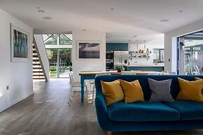 The Salt House - Luxury Home With Pool Hot Tub