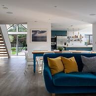 The Salt House - Luxury Home With Pool Hot Tub