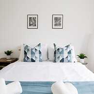 Modern Stylish Seaside Family Home