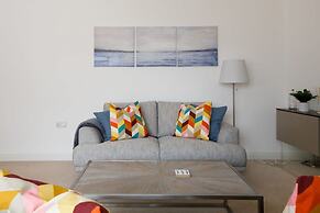 Modern Stylish Seaside Family Home