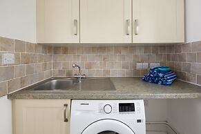 Modern Stylish Seaside Family Home