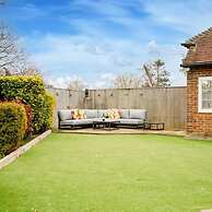 Modern Stylish Seaside Family Home