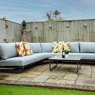 Modern Stylish Seaside Family Home