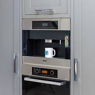 Secluded Barn Style Home With hot tub - Sleeps 12