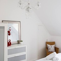 Lovely Selsey Apartment With sea Views Sleeps 4