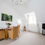 Lovely Selsey Apartment With sea Views Sleeps 4