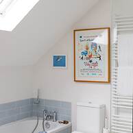 Pretty Coastal Home in Bosham Close to Water