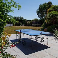Beach House With Pool in West Wittering