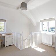 Beach House With Pool in West Wittering