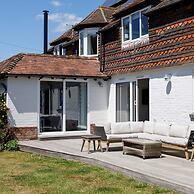 Beach House With Pool in West Wittering
