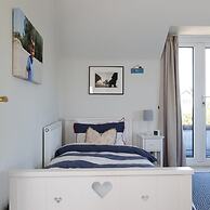 Beach House With Pool in West Wittering