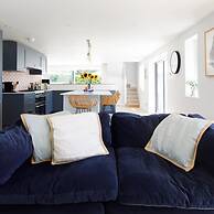 Beach House With Pool in West Wittering