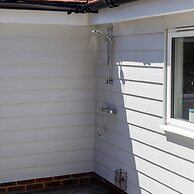 Beach House With Pool in West Wittering