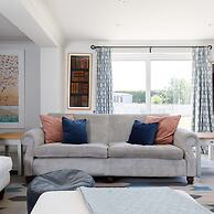 Beach House With Pool in West Wittering