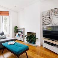 Lovely Seaside Villa Gardens 40 Metres to Beach