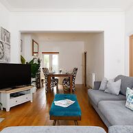 Lovely Seaside Villa Gardens 40 Metres to Beach