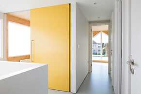 Insta-worthy 4br Designer House 5 min to the Beach