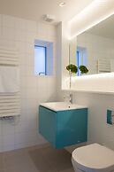 Insta-worthy 4br Designer House 5 min to the Beach