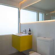 Insta-worthy 4br Designer House 5 min to the Beach