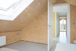 Insta-worthy 4br Designer House 5 min to the Beach