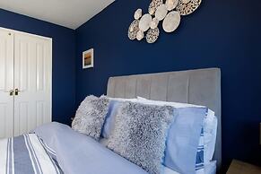 Newly Refurbished Seaside Escape - 5 Mins to Beach