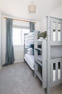 Newly Refurbished Seaside Escape - 5 Mins to Beach
