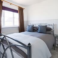 Newly Refurbished Seaside Escape - 5 Mins to Beach