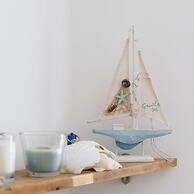 Newly Refurbished Seaside Escape - 5 Mins to Beach