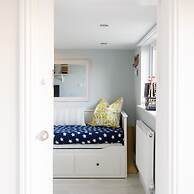 4BR Beach House Sleeps 10 - 5 Mins Walk to the Sea