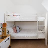 Gorgeous Home for 12 - Walk to Beach - Sea View