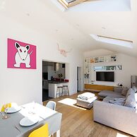 Gorgeous Home for 12 - Walk to Beach - Sea View