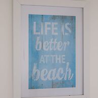 Gorgeous Home for 12 - Walk to Beach - Sea View