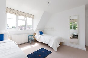 Secluded Rural Retreat Close to Beach - Sleeps 12