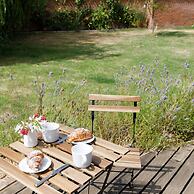 Secluded Rural Retreat Close to Beach - Sleeps 12