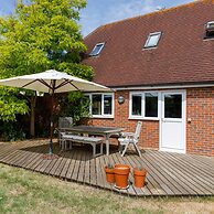 Secluded Rural Retreat Close to Beach - Sleeps 12